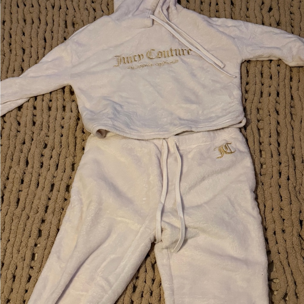 Juicy Couture Plush Cream Lounge Set